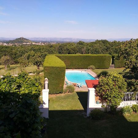 Les Bessonnes Bed & Breakfast Saint-Georges-Haute-Ville ภายนอก รูปภาพ