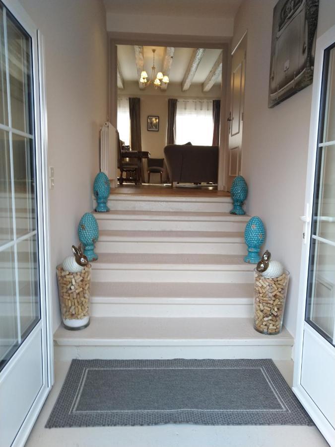Les Bessonnes Bed & Breakfast Saint-Georges-Haute-Ville ภายนอก รูปภาพ